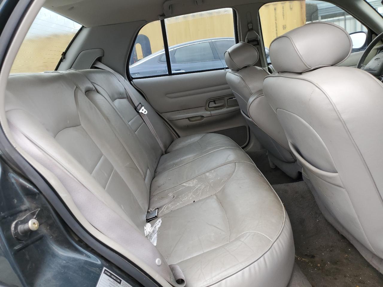 1998 Ford Crown Victoria Lx VIN: 2FAFP74W1WX172857 Lot: 81805995