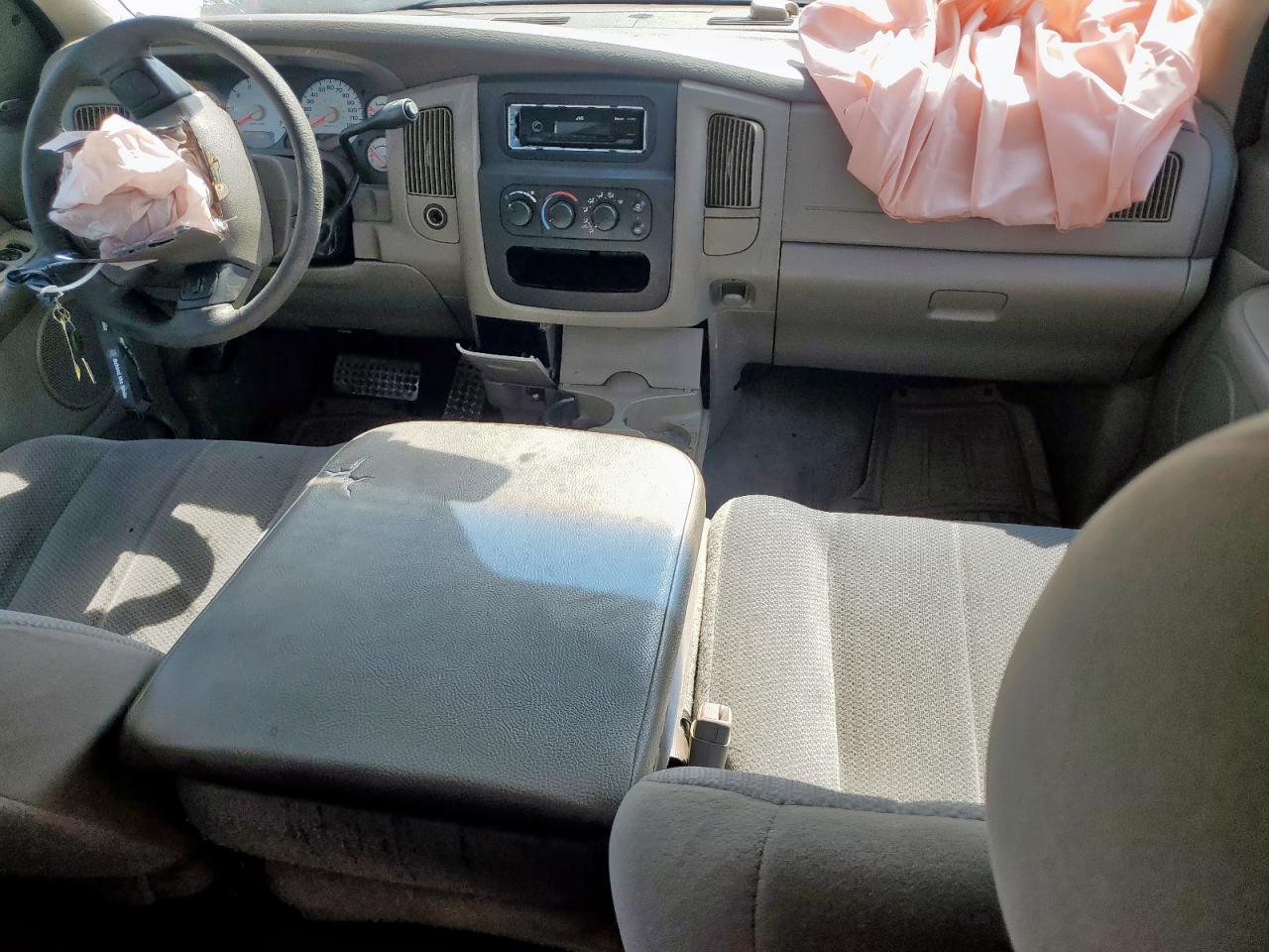 2004 Dodge Ram 1500 St VIN: 1D7HA18D04J265617 Lot: 82100365