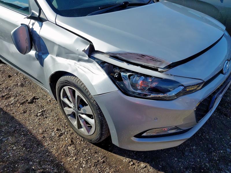 2018 HYUNDAI I20 PREMIUM SENAV BDRIVE 