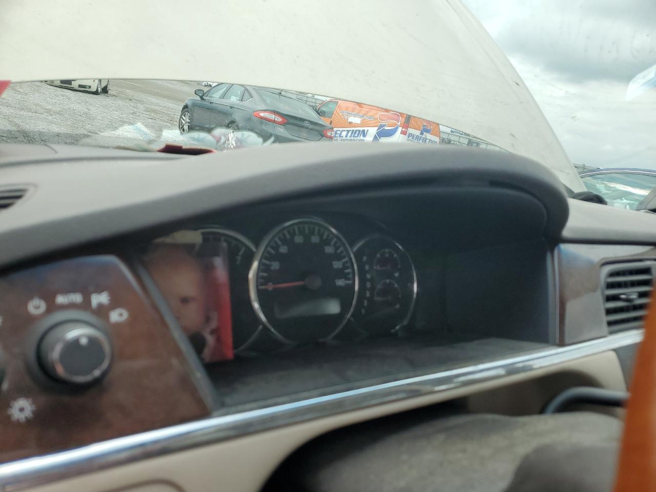 2008 Buick Lacrosse Cx VIN: 2G4WC582381157697 Lot: 81555615