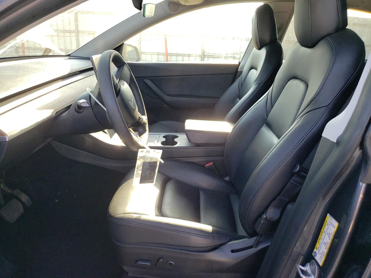 2021 Tesla Model Y VIN: 5YJYGDEE5MF208540 Lot: 81041025