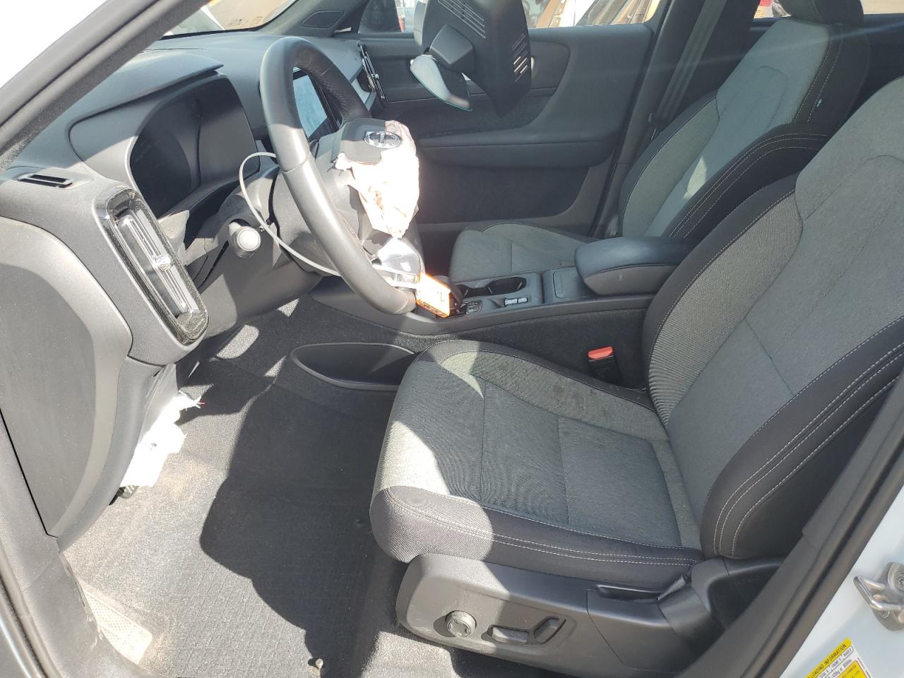 2024 Volvo Xc40 Core VIN: YV4L12UK1R2206170 Lot: 81680545