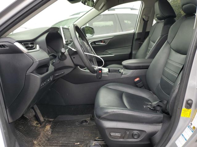  TOYOTA RAV4 2021 Серебристый