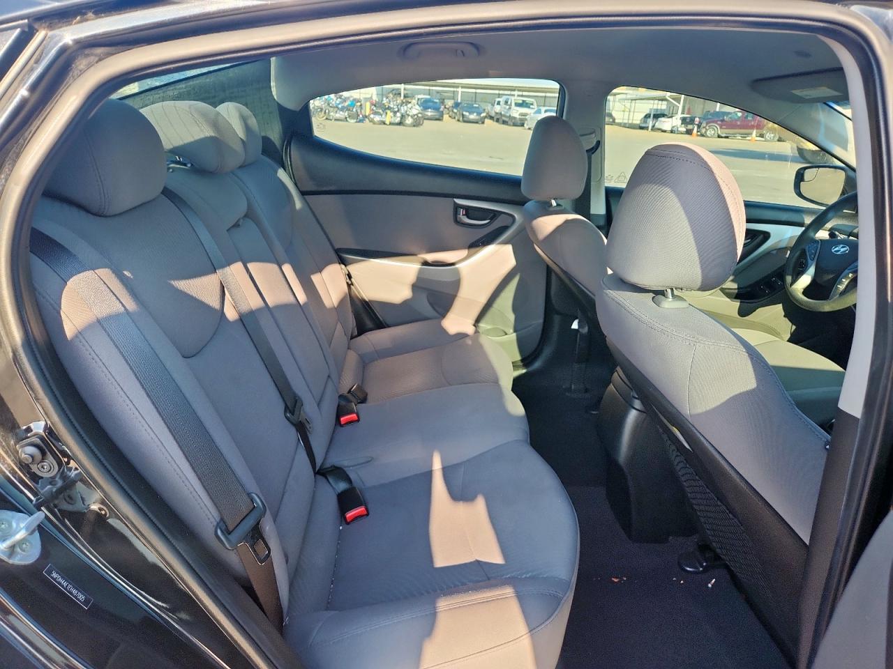 2014 Hyundai Elantra Se VIN: 5NPDH4AE1EH487005 Lot: 71062445