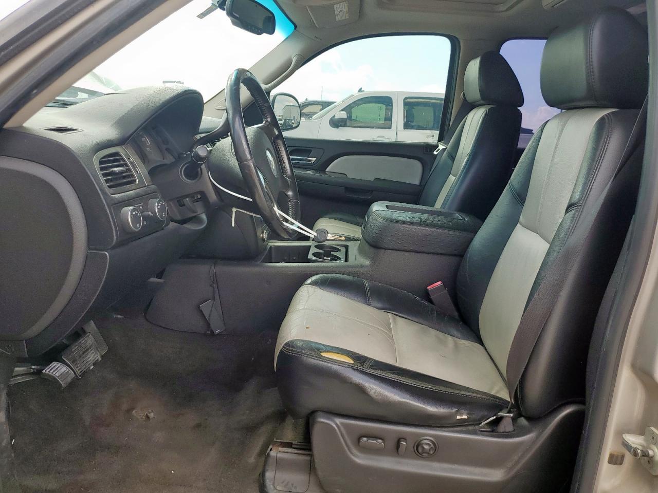 2007 Chevrolet Avalanche K1500 VIN: 3GNFK123X7G233737 Lot: 71042875