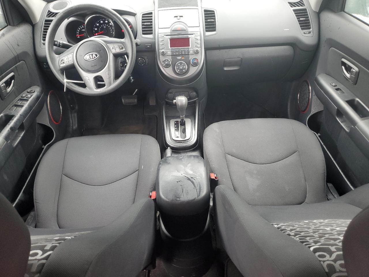 2010 Kia Soul + VIN: KNDJT2A23A7160986 Lot: 81385835