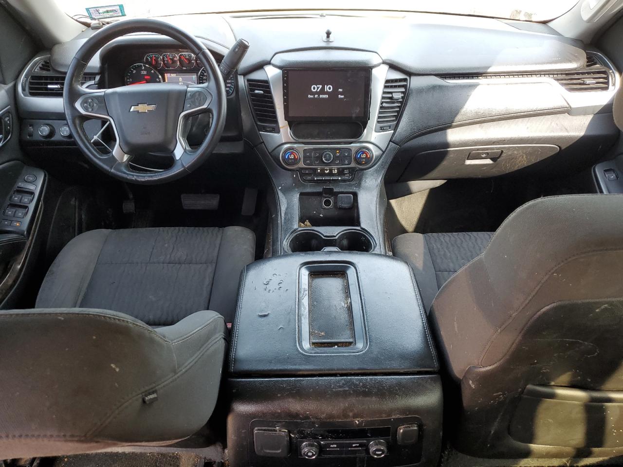 2015 Chevrolet Tahoe K1500 Ls VIN: 1GNSKAKC6FR115990 Lot: 71855095