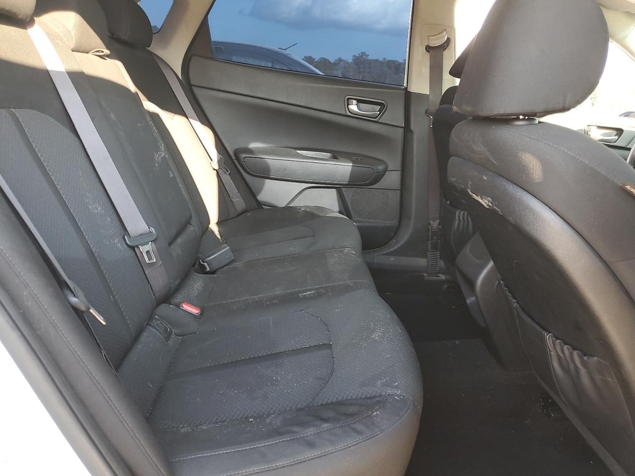 2016 Kia Optima Lx VIN: KNAGT4L3XG5094384 Lot: 71519705