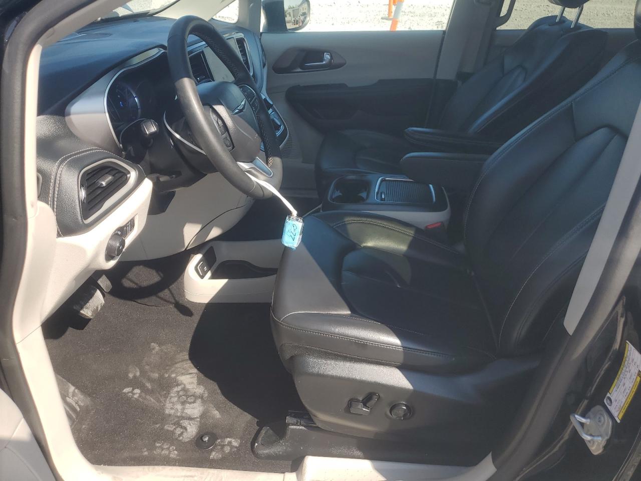 2023 Chrysler Pacifica Hybrid Touring L VIN: 2C4RC1L76PR575622 Lot: 81336635