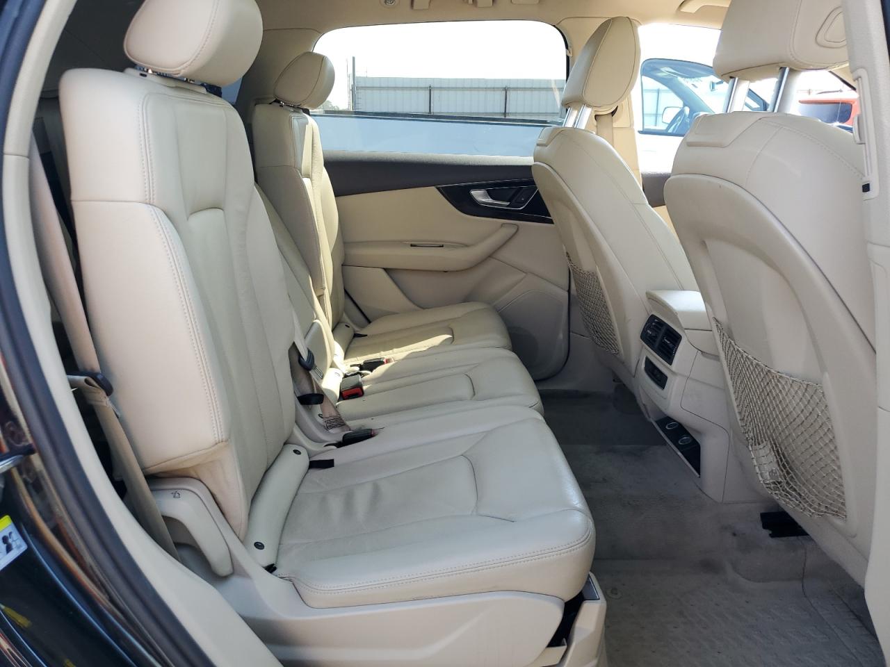 2017 Audi Q7 Premium Plus VIN: WA1LAAF7XHD028827 Lot: 80782035