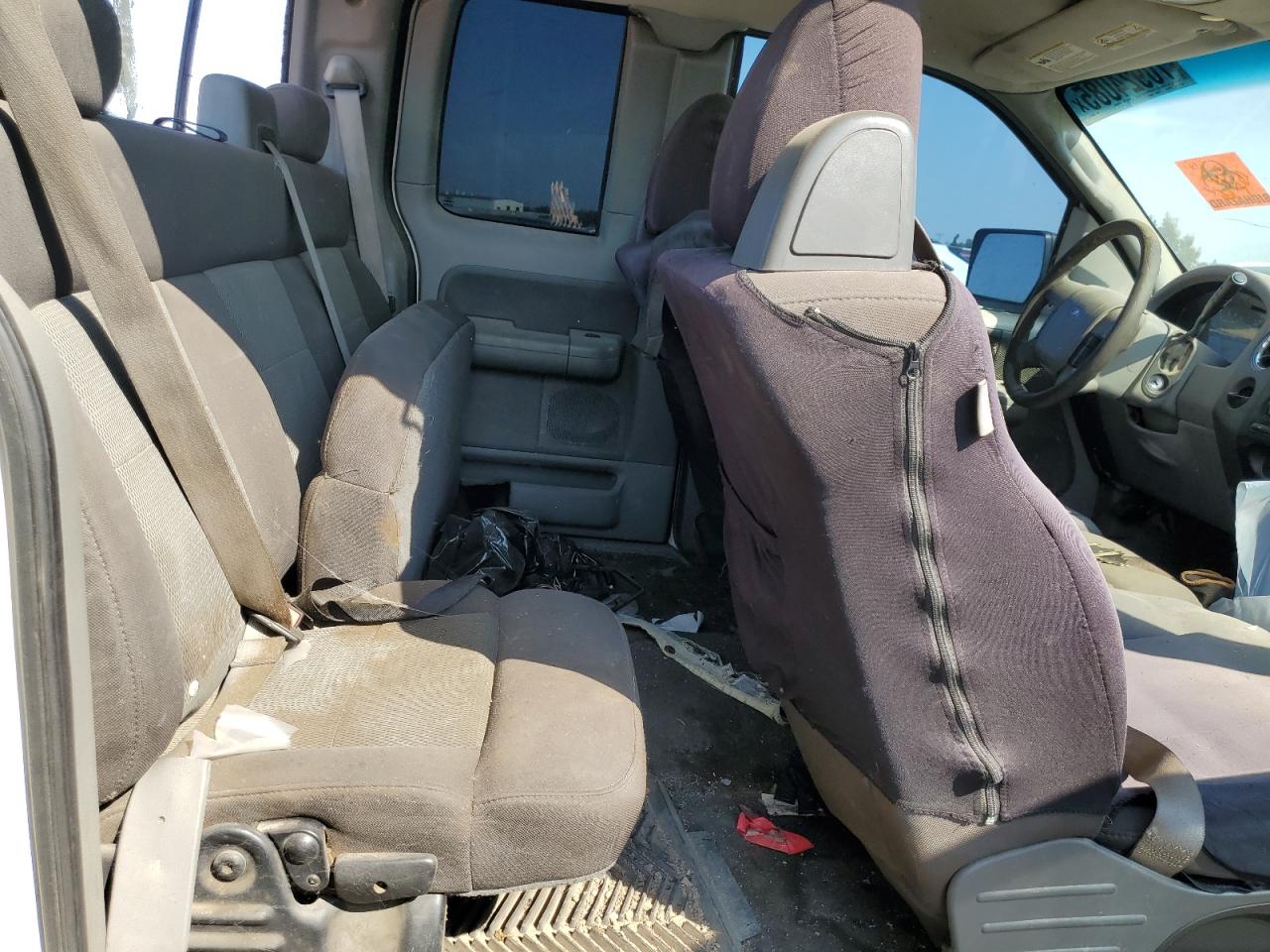 2005 Ford F150 VIN: 1FTPX14535NA28715 Lot: 70924085