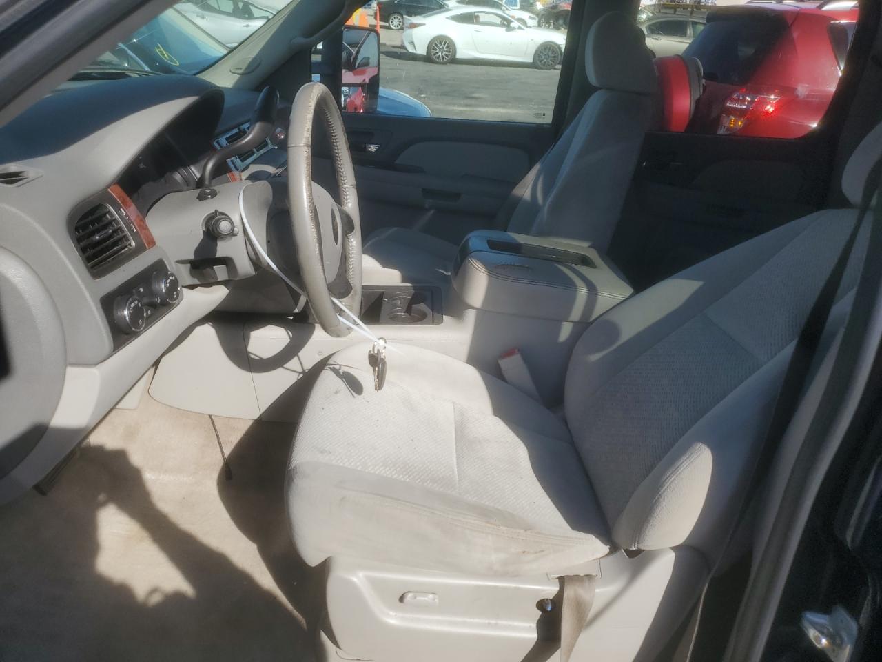 2007 Chevrolet Suburban K1500 VIN: 1GNFK16367J195528 Lot: 81346445