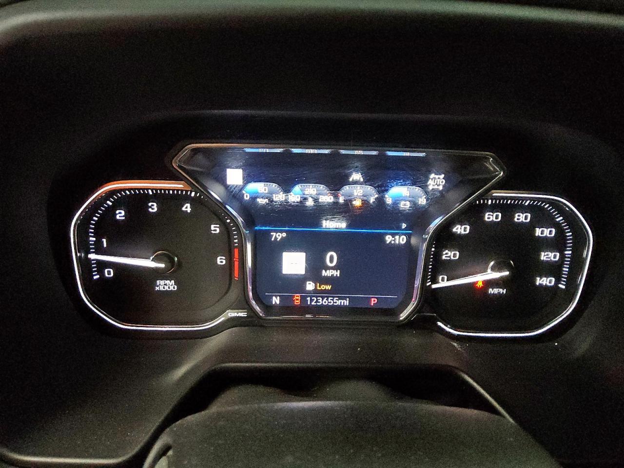 2021 GMC Yukon Xl K1500 At4 VIN: 1GKS2HKD2MR421998 Lot: 81274535