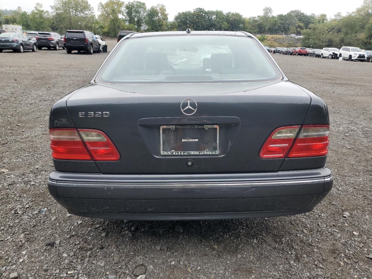 2002 Mercedes-Benz E 320 VIN: WDBJF65J92B481153 Lot: 83853225