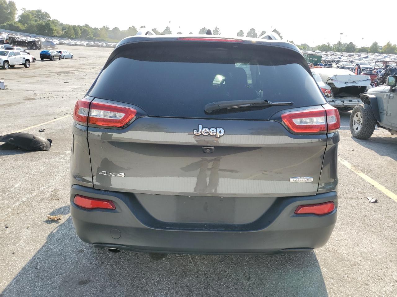 2017 Jeep Cherokee Latitude VIN: 1C4PJMCB9HW582009 Lot: 70942655