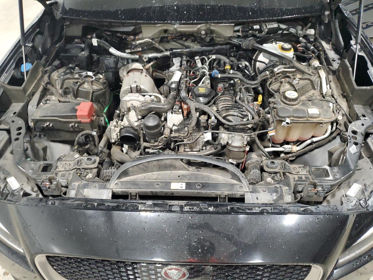 2017 Jaguar F-Pace R - Sport VIN: SADCL2BN2HA490363 Lot: 83846185