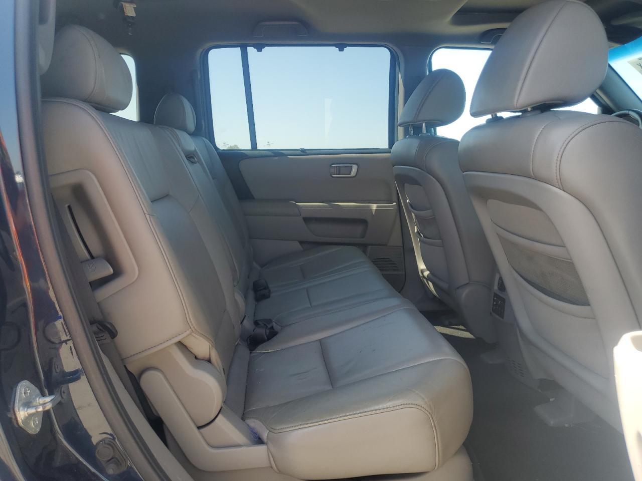 2011 Honda Pilot Touring VIN: 5FNYF4H93BB002941 Lot: 81478425