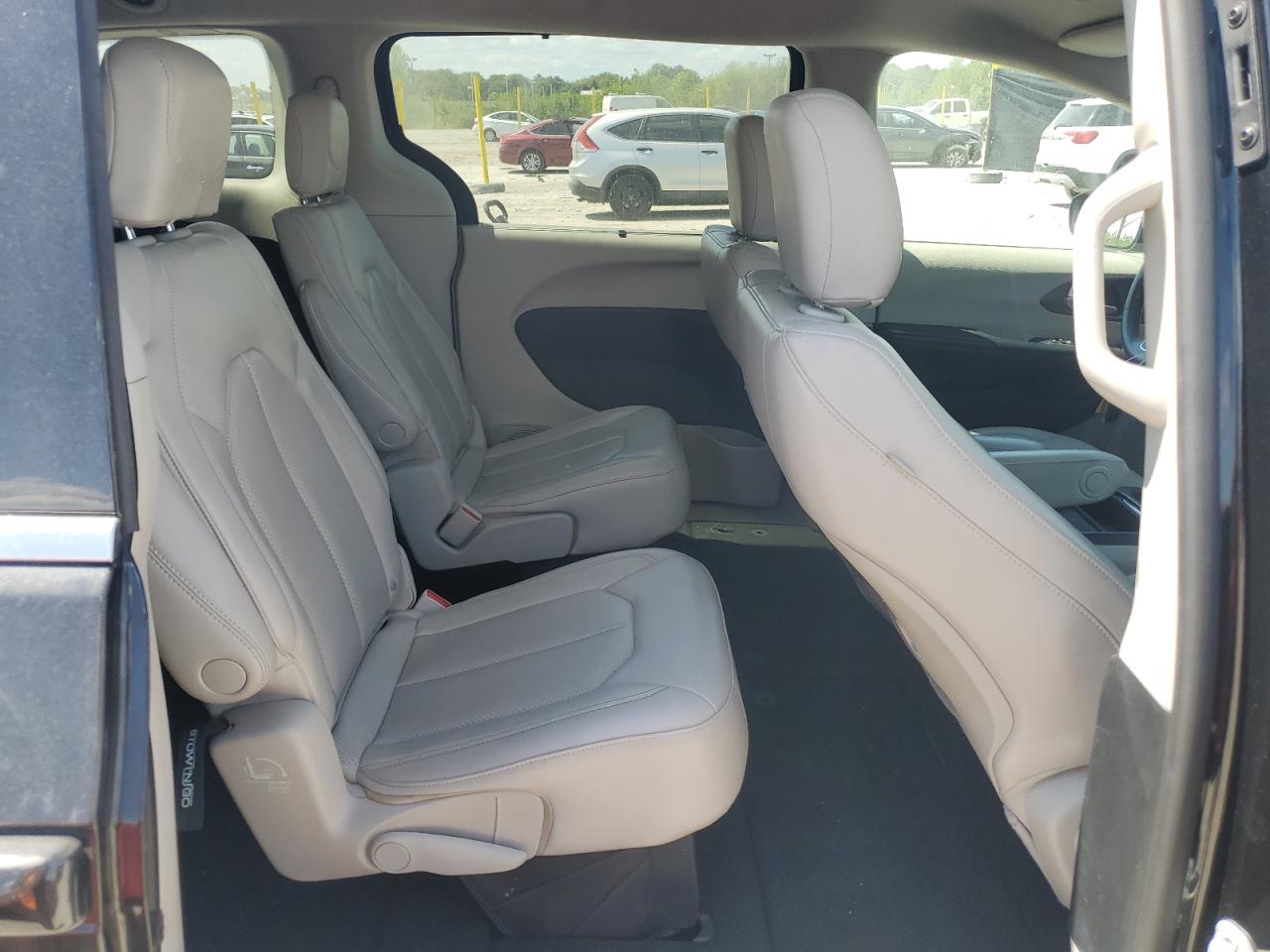 2021 Chrysler Voyager Lxi VIN: 2C4RC1DG2MR569777 Lot: 71519575