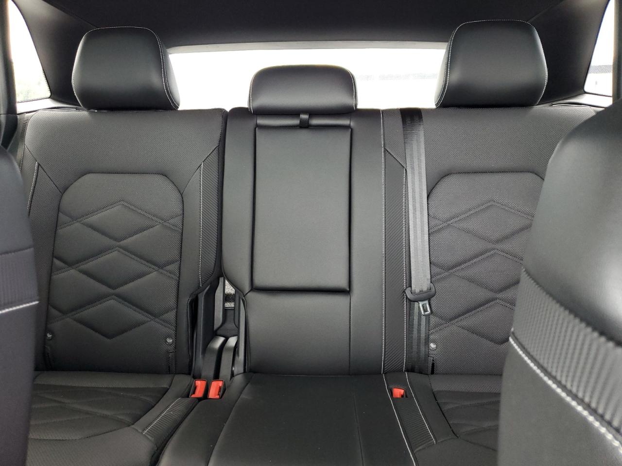 2024 Volkswagen Atlas Cross Sport Se VIN: 1V2WE2CA1RC237957 Lot: 71521085