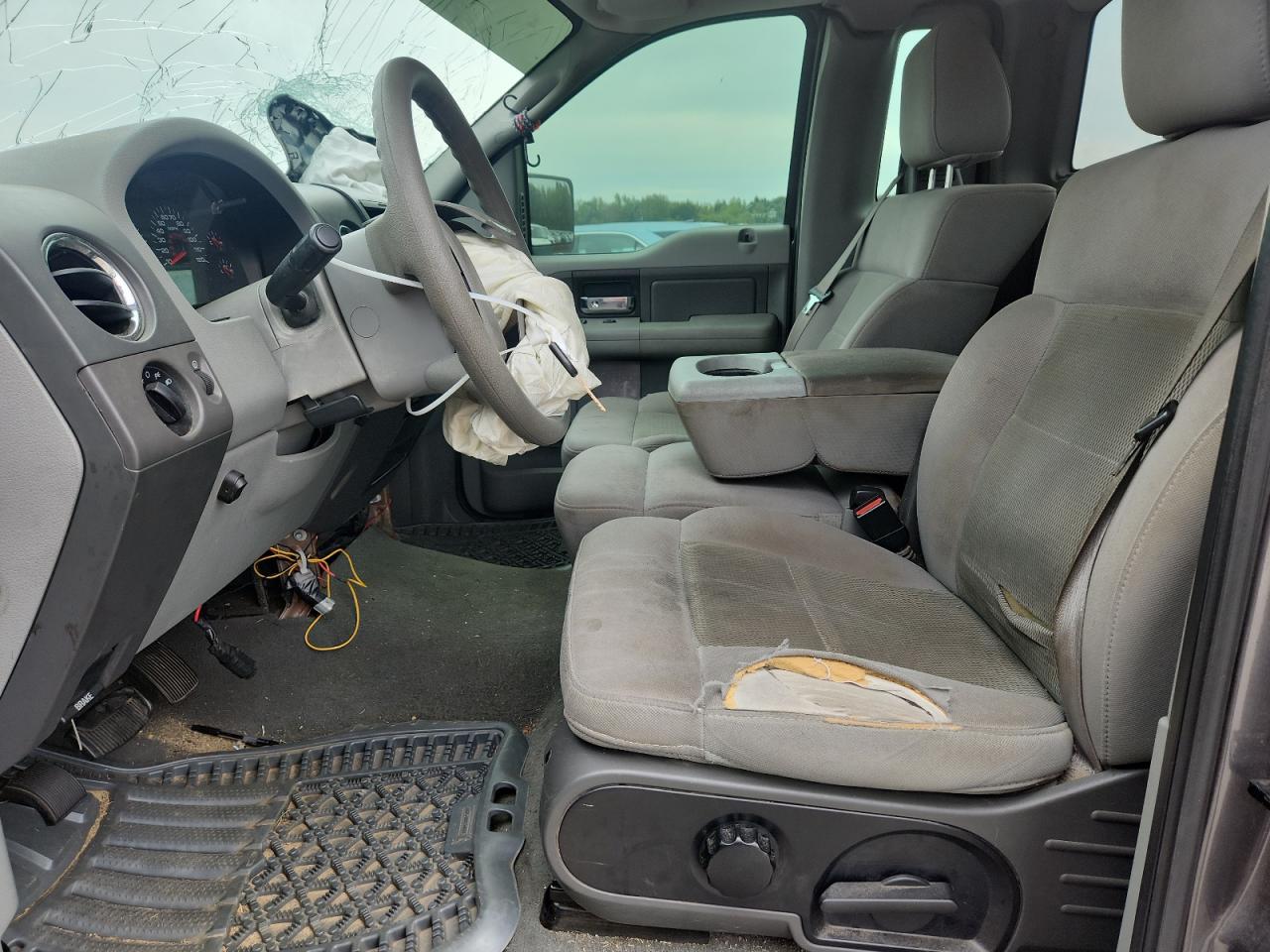 2006 Ford F150 VIN: 1FTRF14W36NA67682 Lot: 84170175