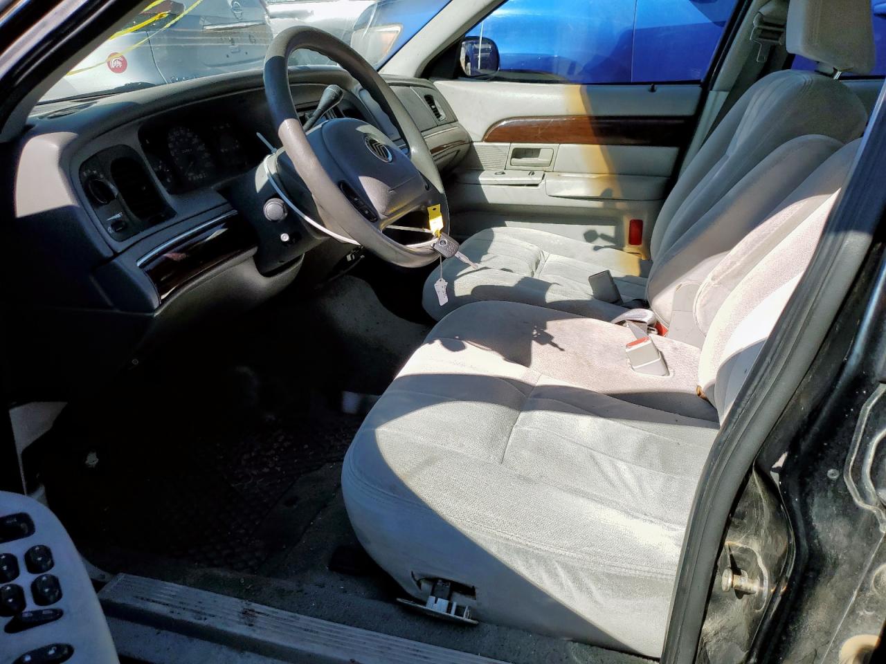 2003 Mercury Grand Marquis Gs VIN: 2MEFM74W03X690505 Lot: 70891345