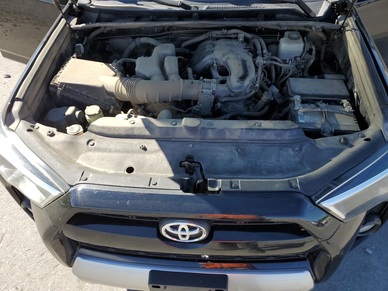 2019 Toyota 4Runner Sr5/Sr5 Premium VIN: JTEBU5JR5K5646000 Lot: 81309415