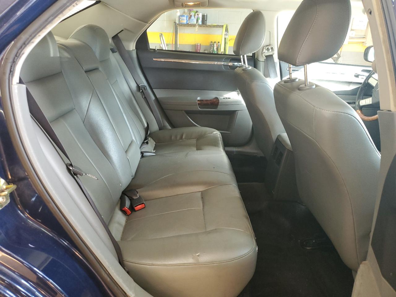 2005 Chrysler 300 Touring VIN: 2C3JA53G85H645669 Lot: 81824415