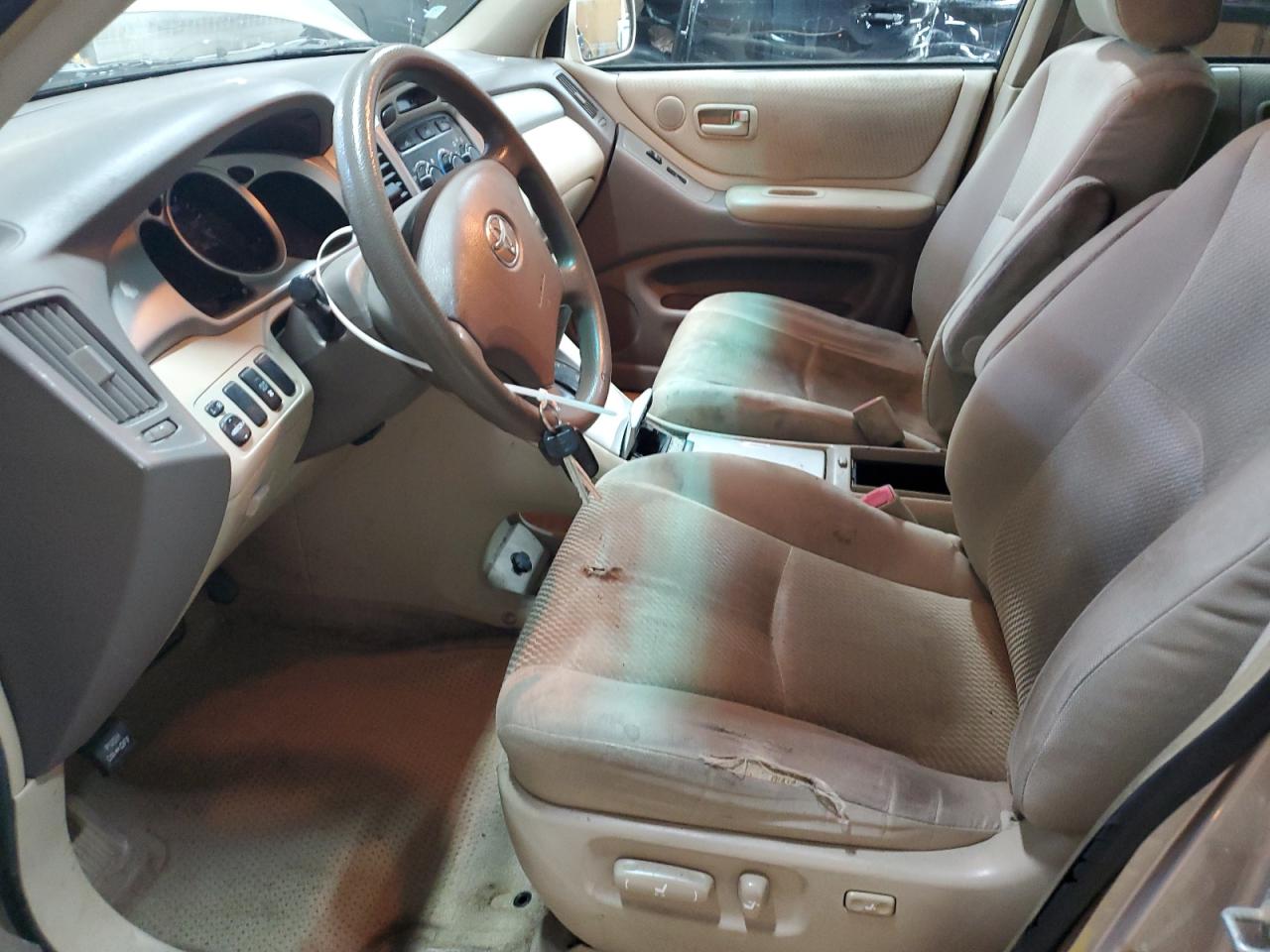 2004 Toyota Highlander VIN: JTEEP21A540027135 Lot: 82113265