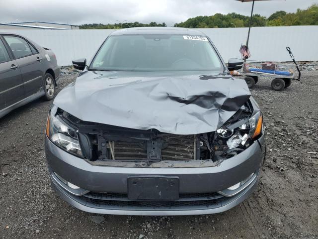  VOLKSWAGEN PASSAT 2014 Szary