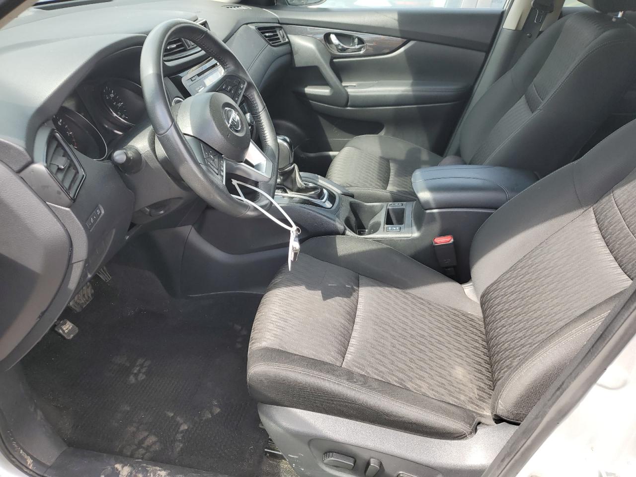 2017 Nissan Rogue S VIN: KNMAT2MV1HP571397 Lot: 70447845