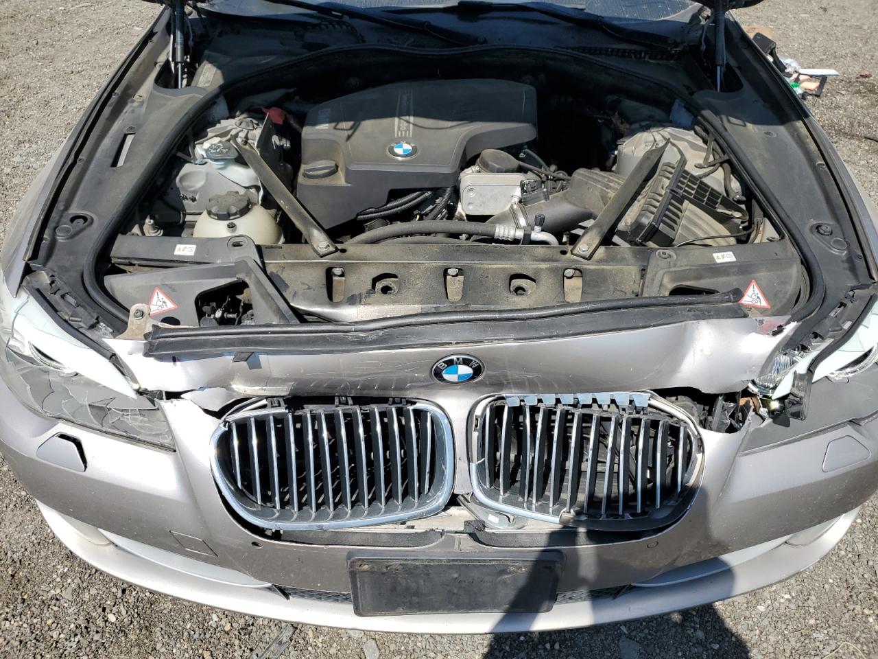 2013 BMW 528 Xi VIN: WBAXH5C52DD114038 Lot: 70888935