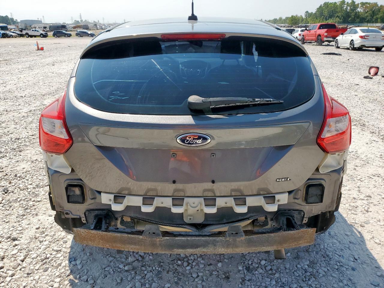 2012 Ford Focus Sel VIN: 1FAHP3M2XCL357464 Lot: 80132995