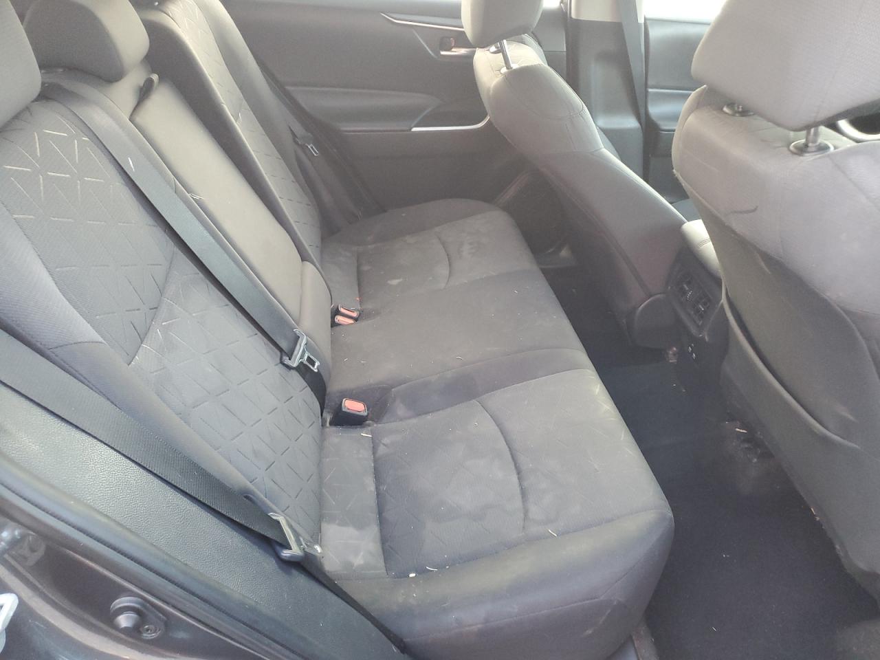 2020 Toyota Rav4 Xle VIN: 2T3W1RFV8LC063525 Lot: 81641625