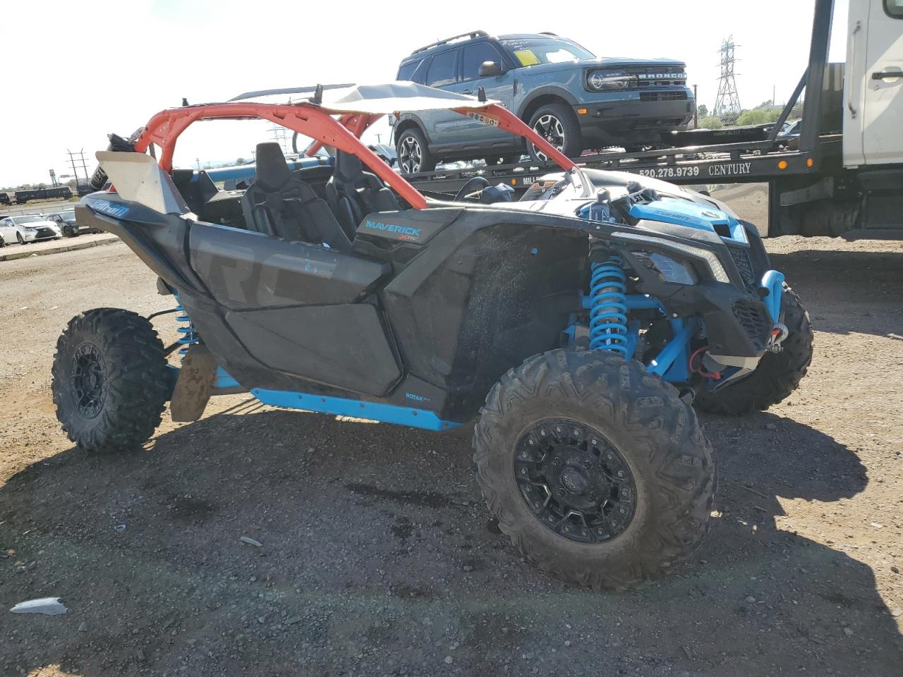 CAN-AM SIDEBYSIDE 2019. Lot# 83968085. VIN 3JBVVAW49KK000245. Photo 1