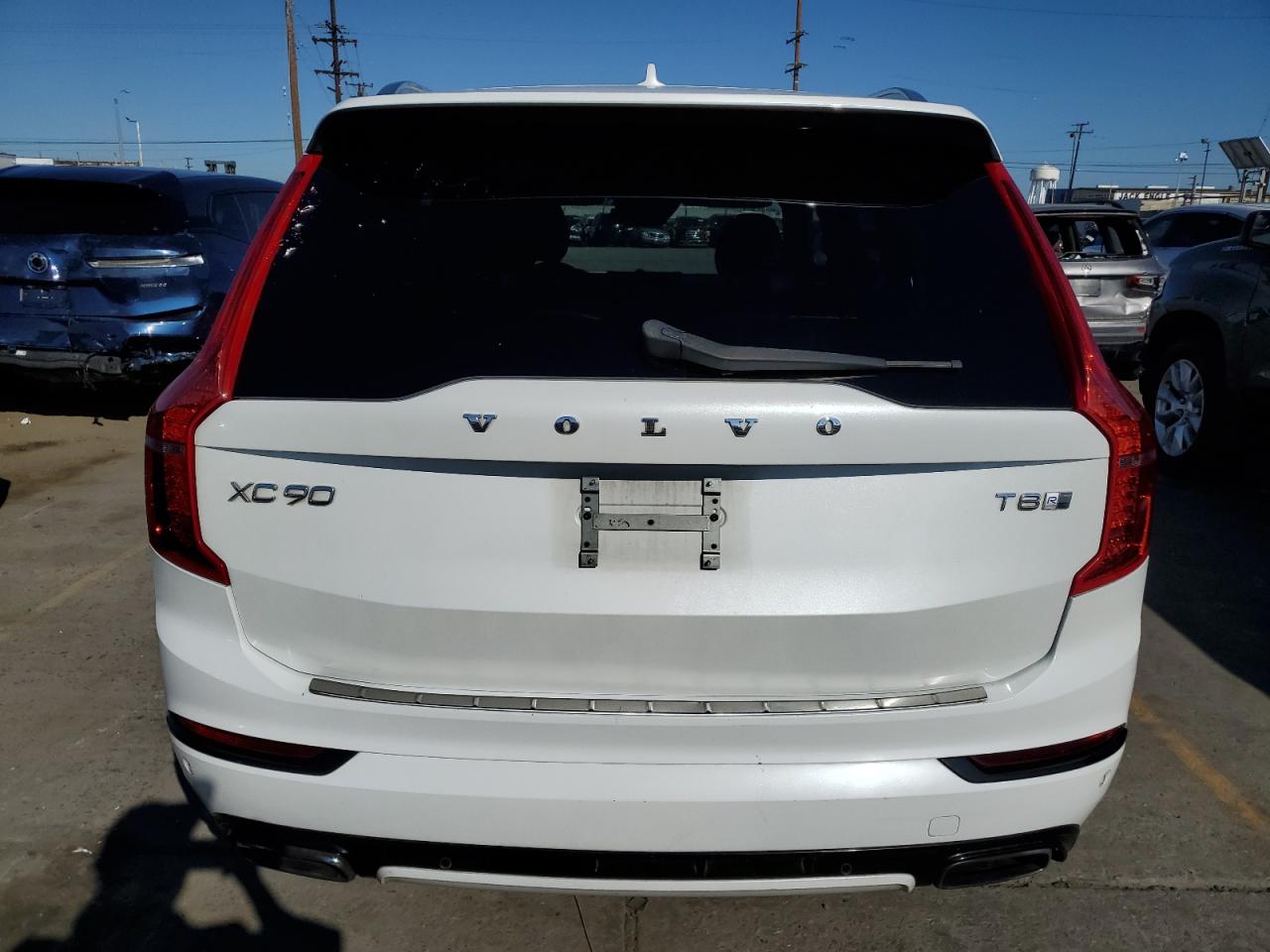 2017 Volvo Xc90 T8 VIN: YV4BC0PM5H1173864 Lot: 84403095