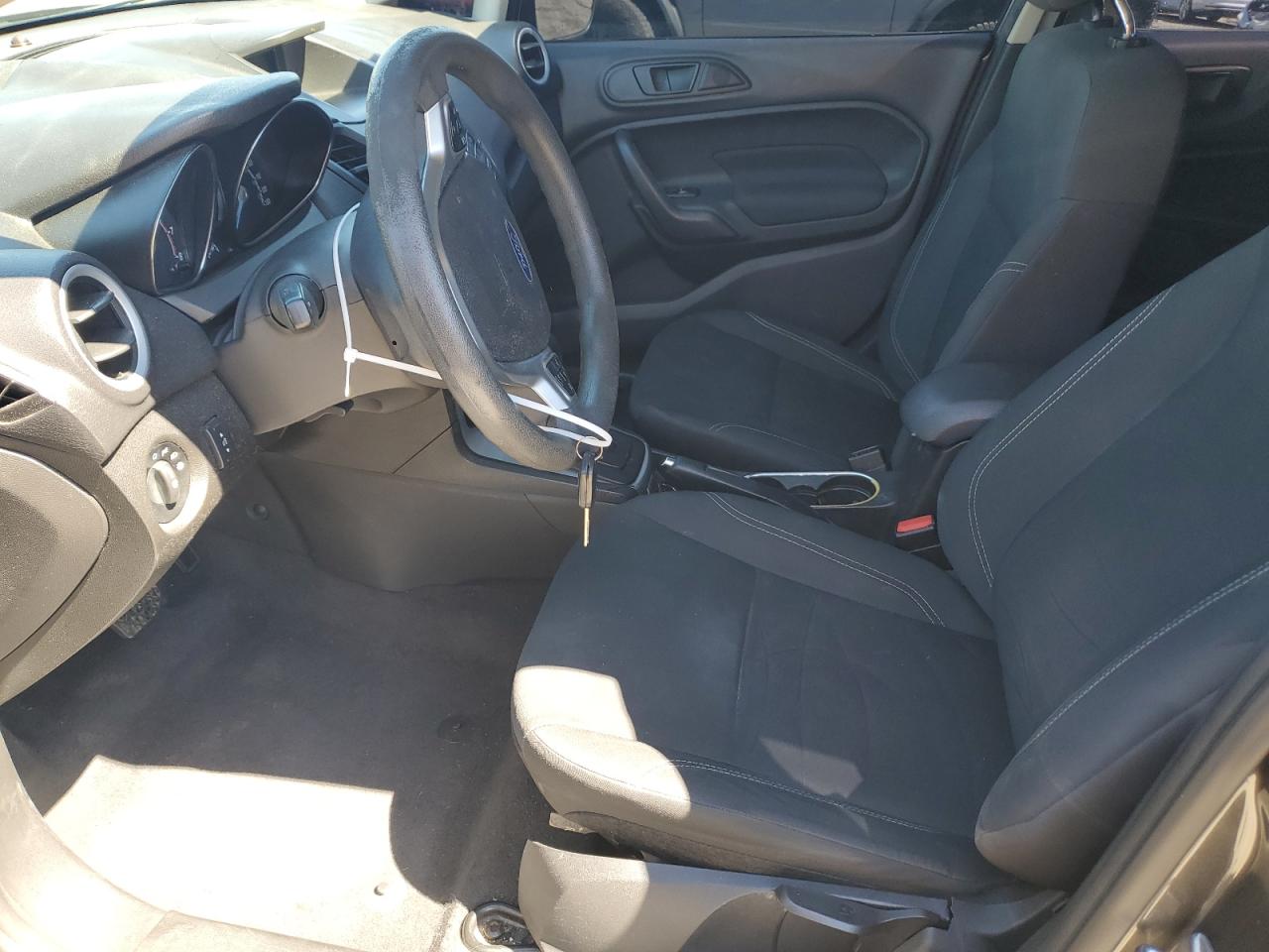 2018 Ford Fiesta Se VIN: 3FADP4EJ0JM104627 Lot: 72034095