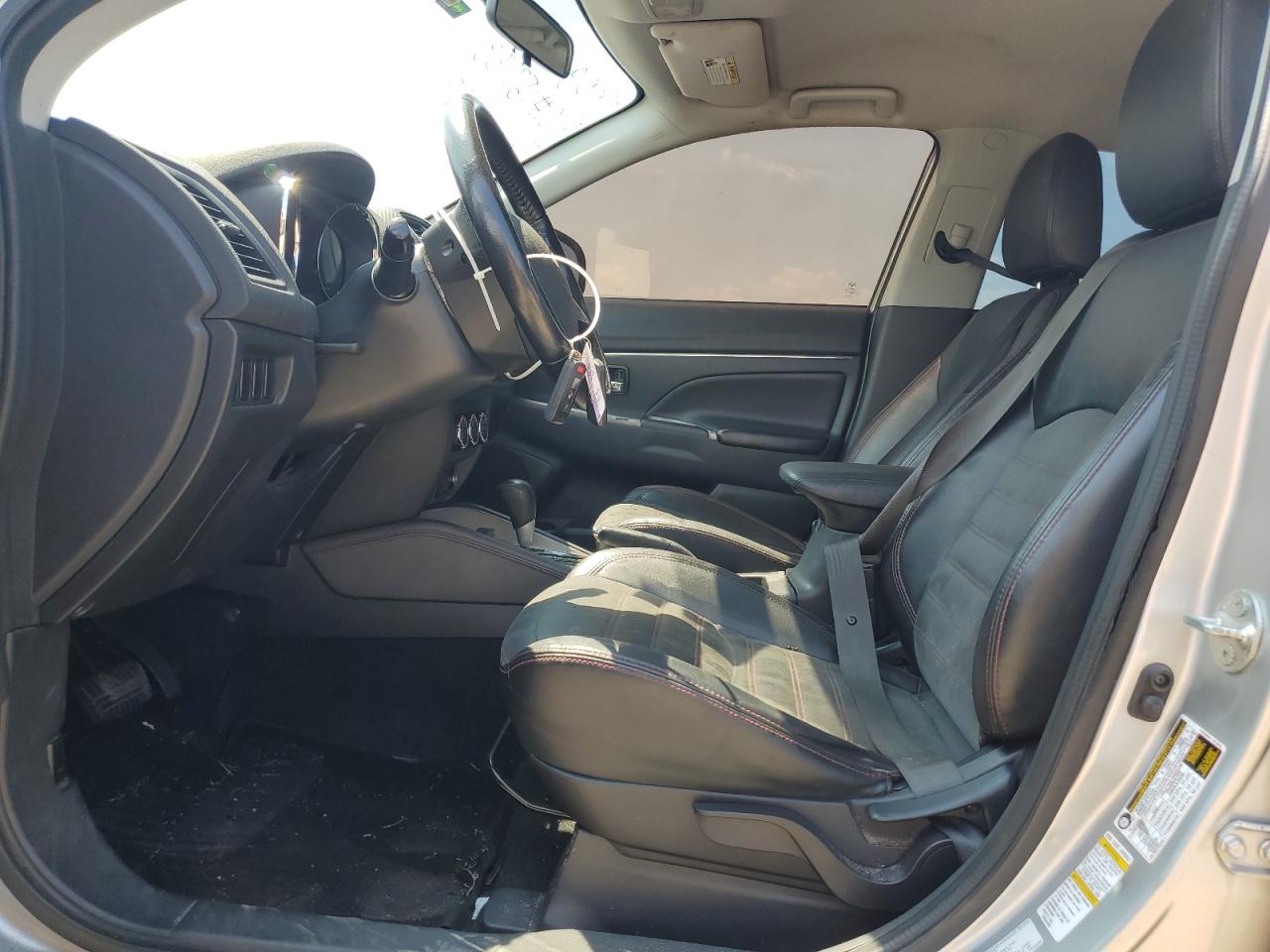 2018 Mitsubishi Outlander Sport Es VIN: JA4AP3AW1JU014675 Lot: 71931535