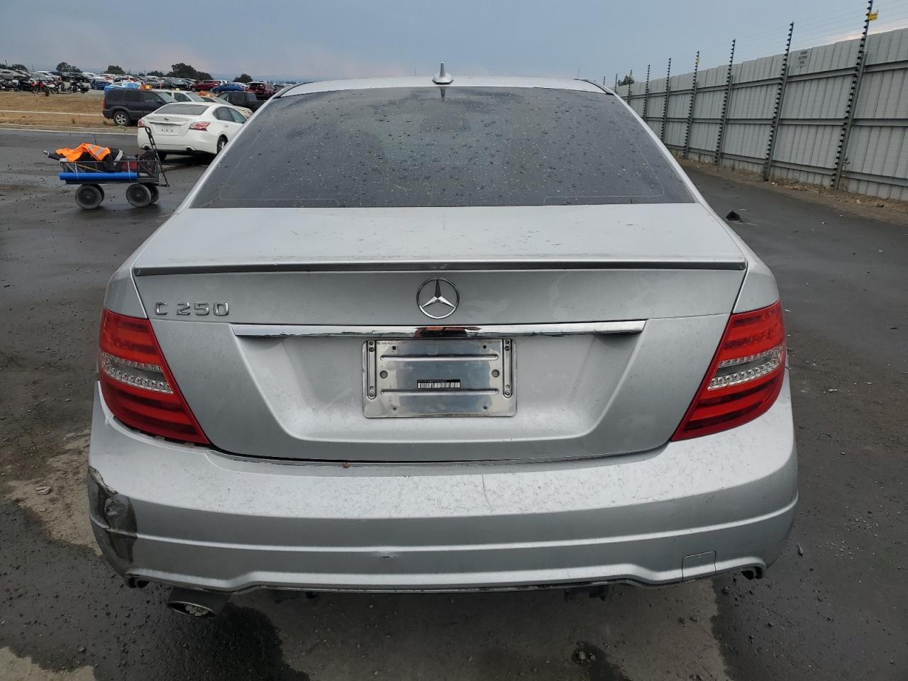 2014 Mercedes-Benz C 250 VIN: WDDGF4HB0EG242642 Lot: 71133555