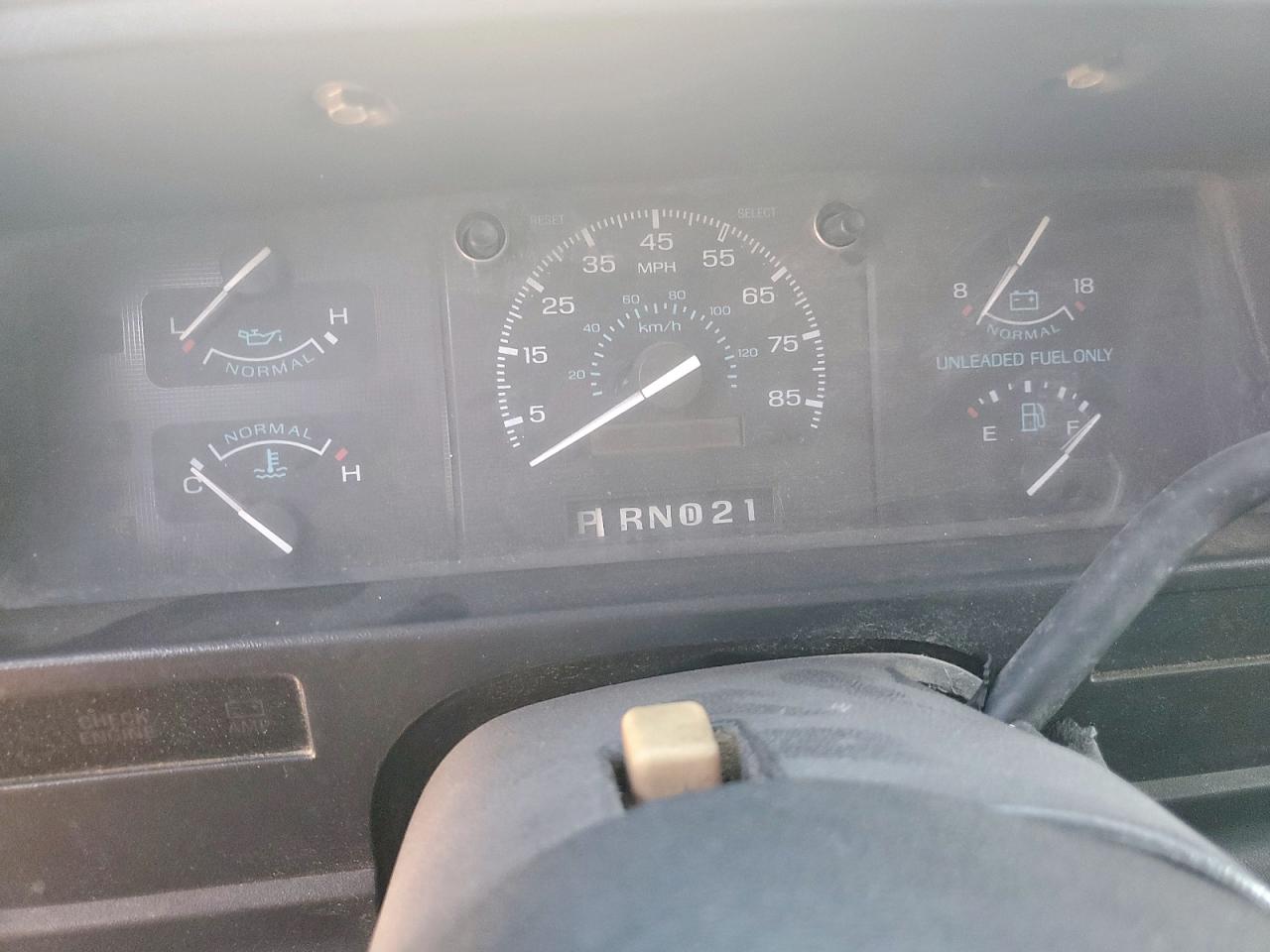 1994 Ford Econoline E350 Van VIN: 1FTJE34H5RHB20902 Lot: 84282465