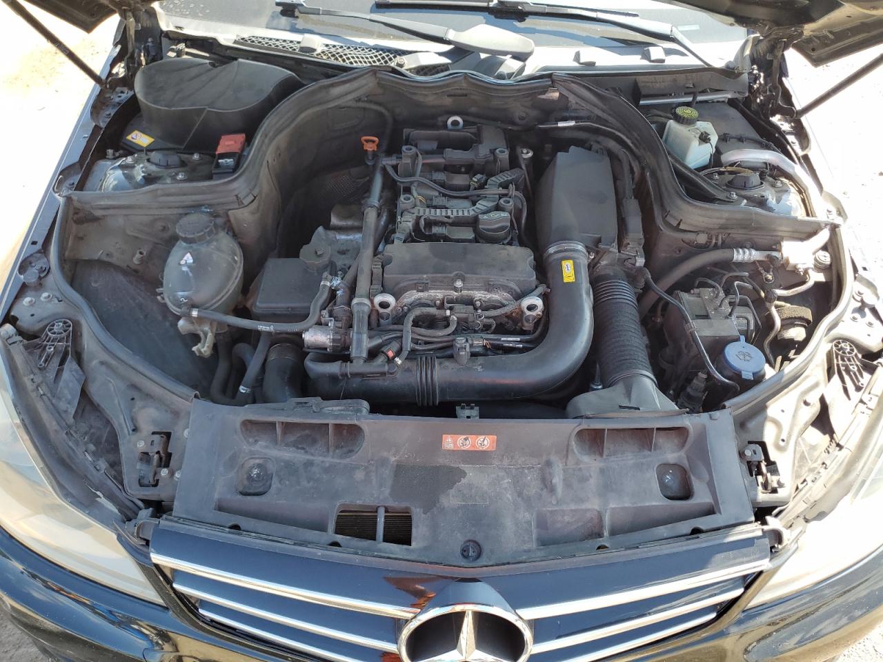 2014 Mercedes-Benz C 250 VIN: WDDGF4HB1EA956332 Lot: 71427805