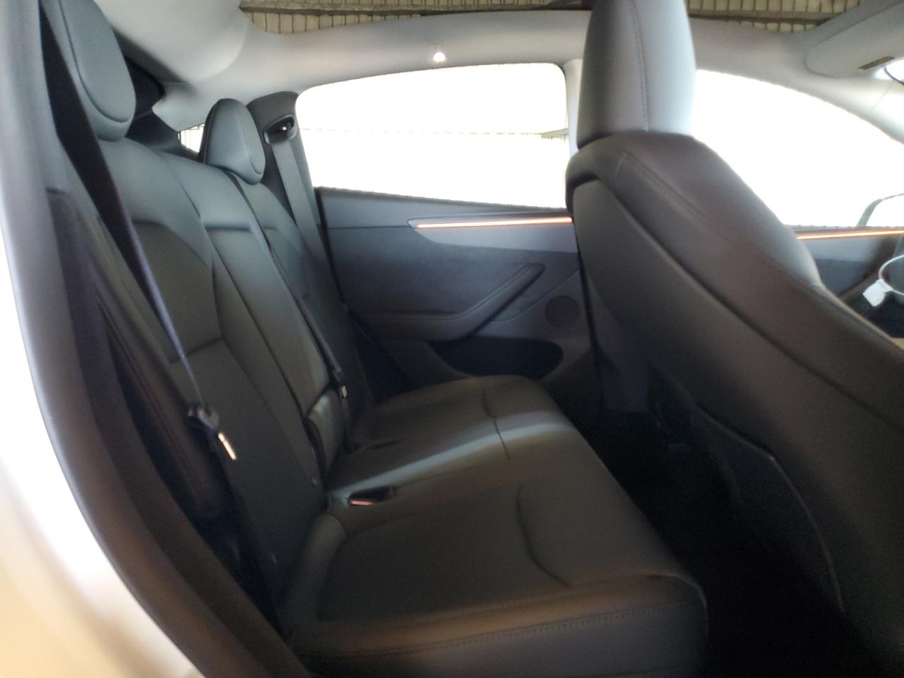 2026 Tesla Model Y VIN: 7SAYGDEE0TF349050 Lot: 80870485