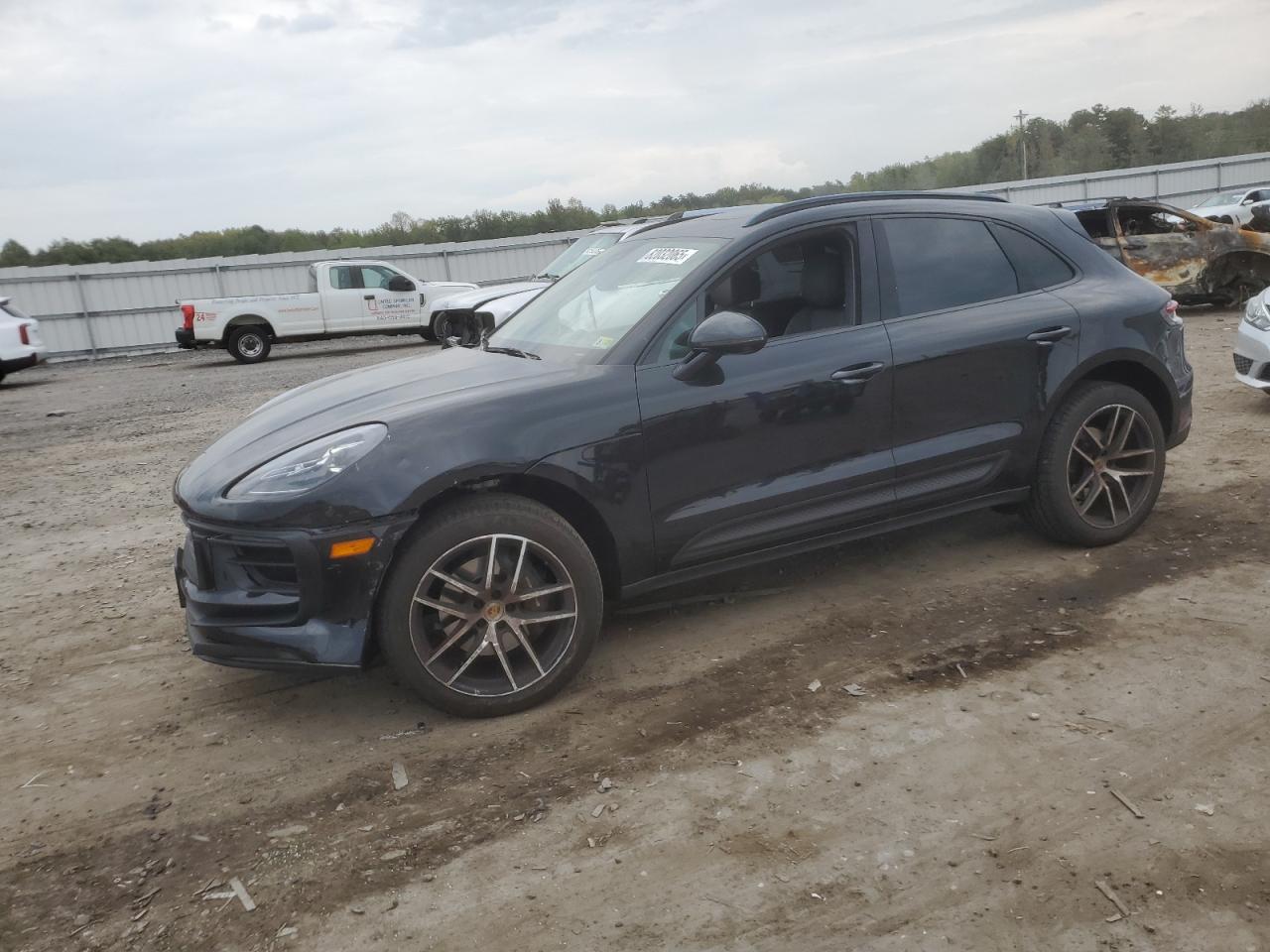 2023 Porsche Macan Base