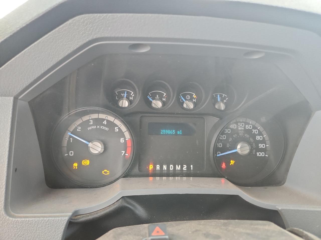 2015 Ford F350 Super - Trucks Utility / Service Truck VIN: 1FD8X3F60FED65443 Lot: 71419065