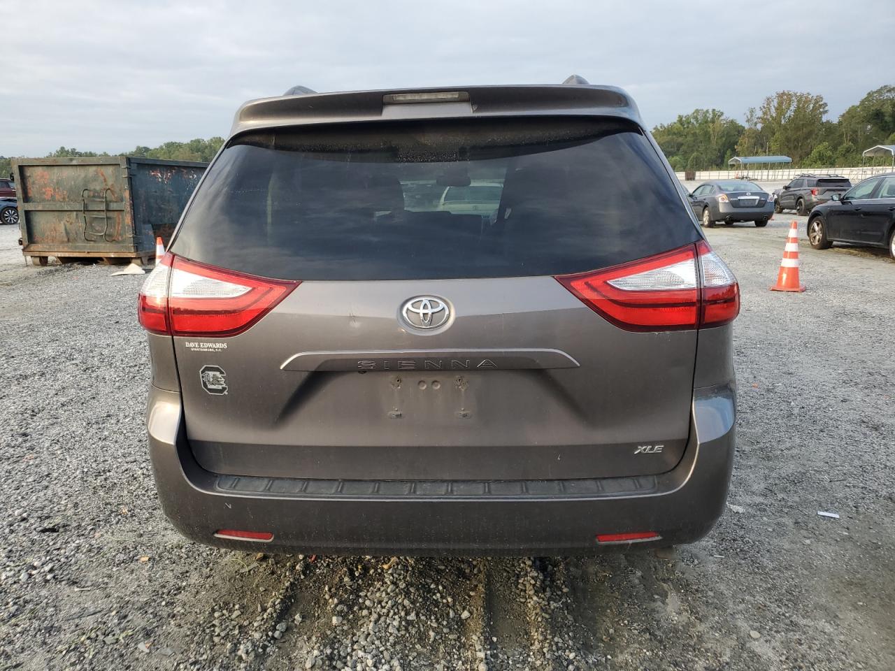 2016 Toyota Sienna Xle VIN: 5TDYK3DC6GS705573 Lot: 81492355