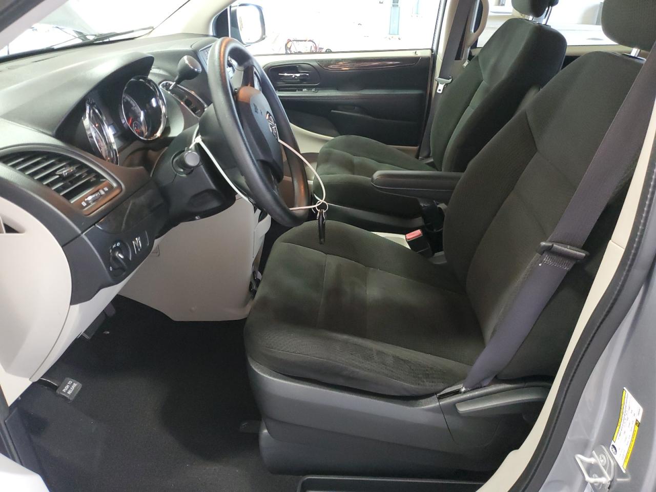 2015 Dodge Grand Caravan Se VIN: 2C4RDGBG2FR634987 Lot: 81136905