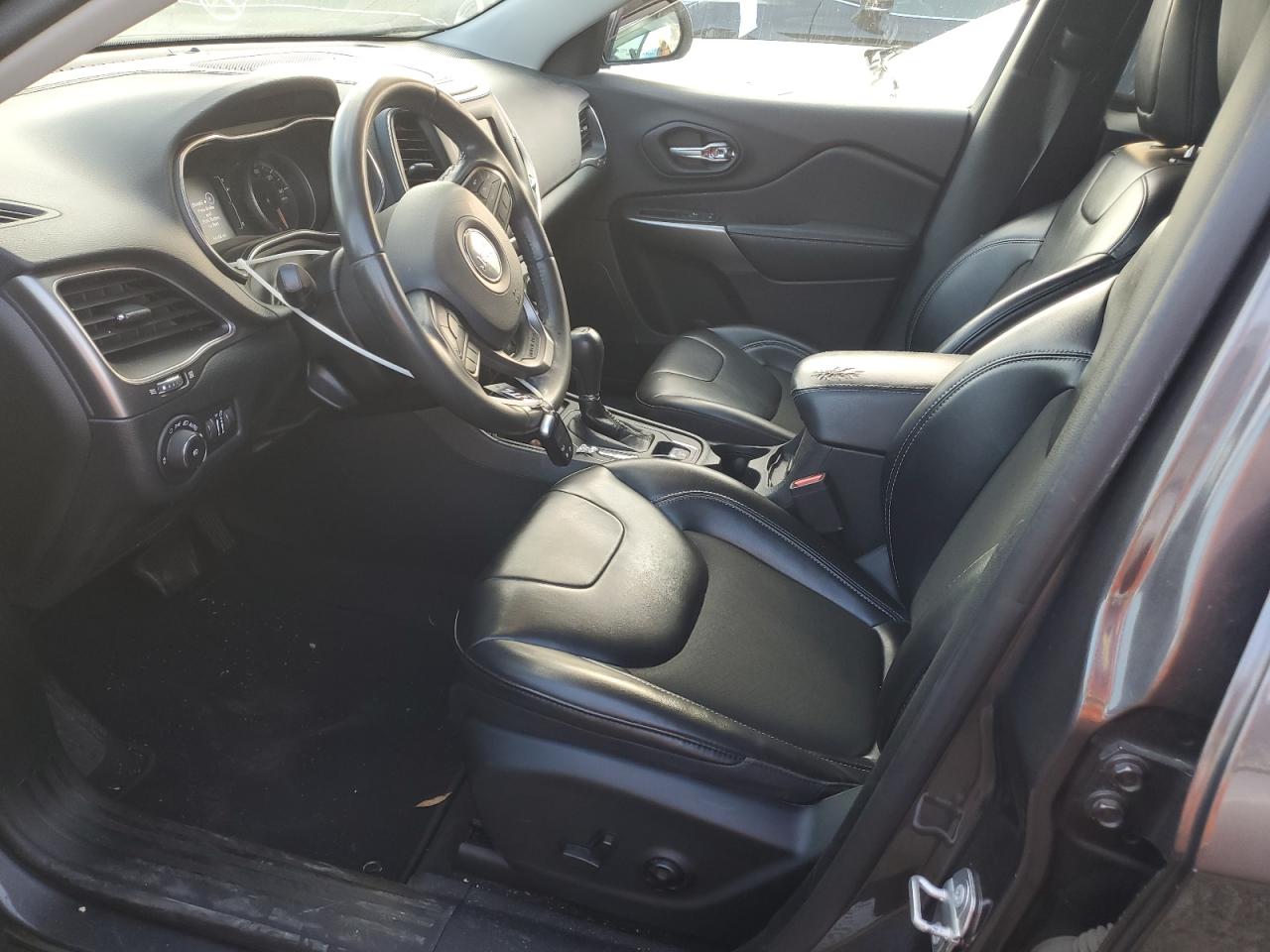 2020 Jeep Cherokee Latitude Plus VIN: 1C4PJLLB9LD581604 Lot: 70257275