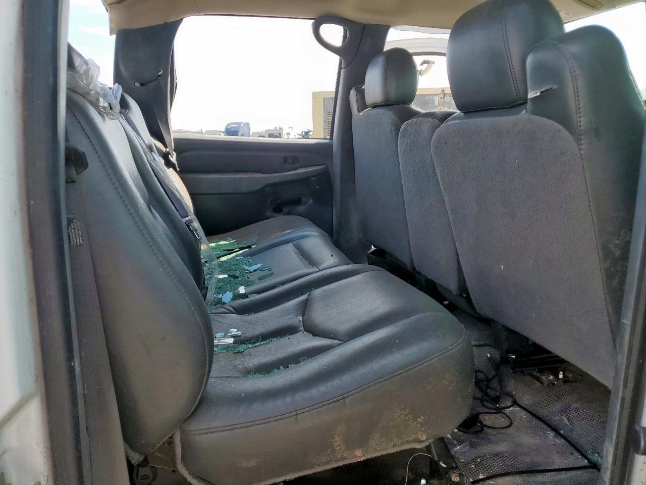 2005 Chevrolet Silverado C3500 VIN: 1GCJC33205F834641 Lot: 84437675