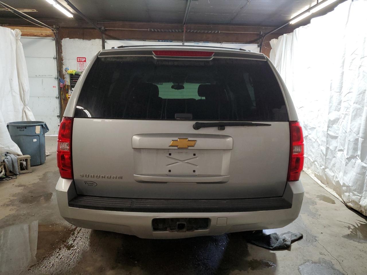 2013 Chevrolet Suburban K1500 Ls VIN: 1GNSKHE72DR266801 Lot: 71655405