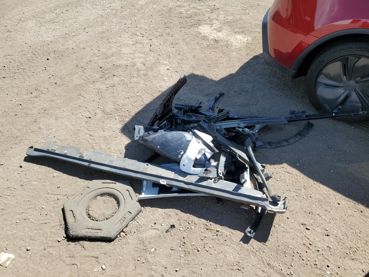 2026 Tesla Model Y VIN: 7SAYGDEE4TF336995 Lot: 72006815