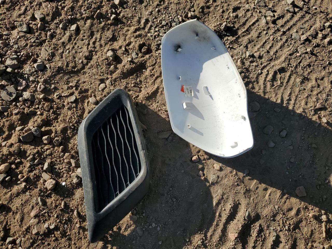 2016 Nissan Rogue S VIN: KNMAT2MV3GP692267 Lot: 80460415